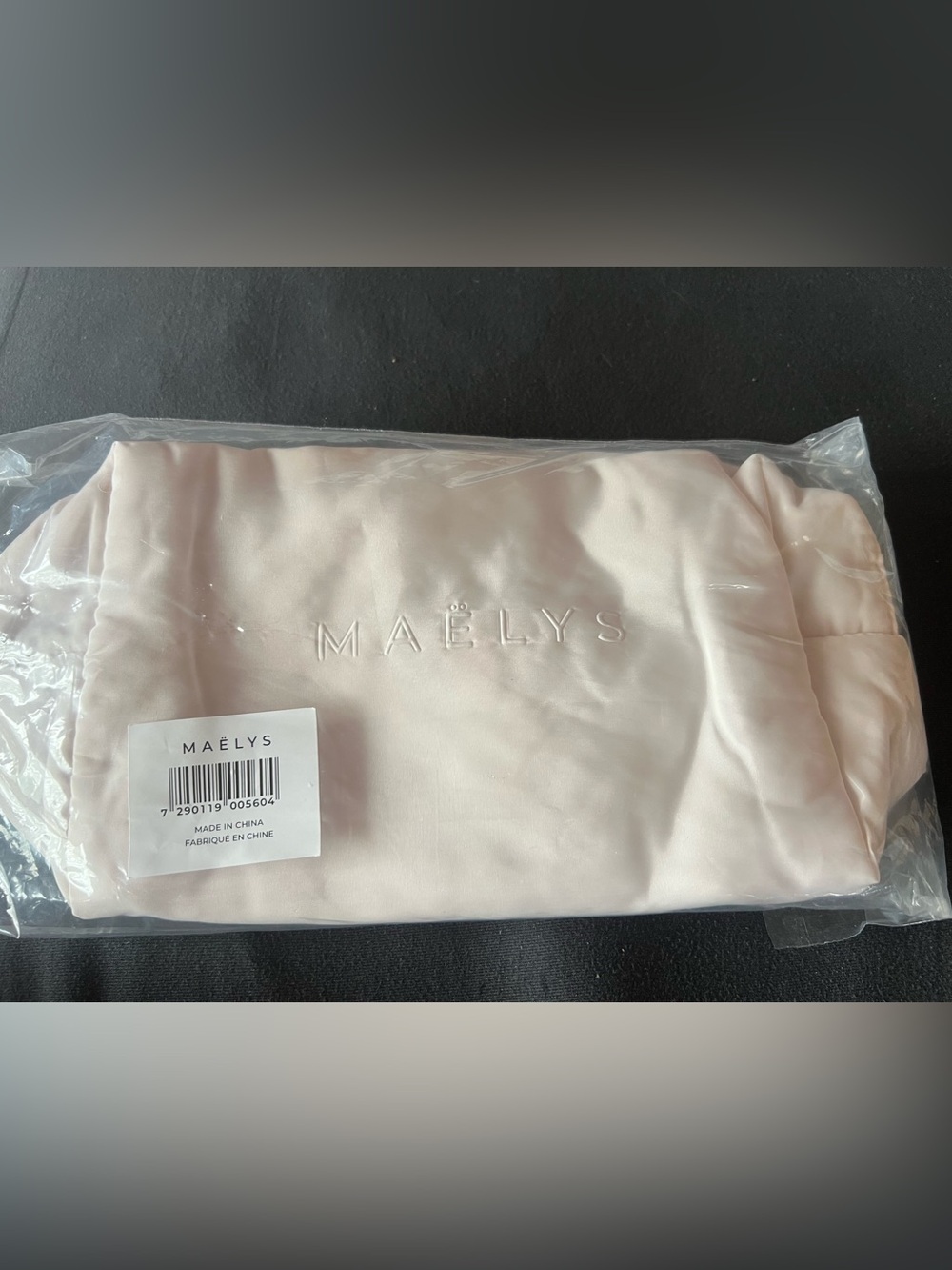 Maelys Cream\White Cloth Zipper Cosmetic Bag, new in sealed plastic